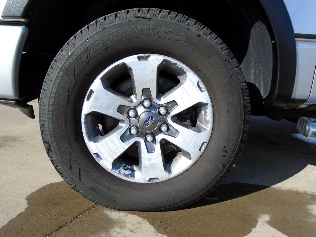 Ford F-150 XL SuperCab 8-ft. Bed 4WD 2013