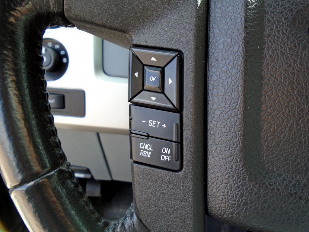 Ford F-150 XL SuperCrew 5.5-ft. Bed 4WD 2013