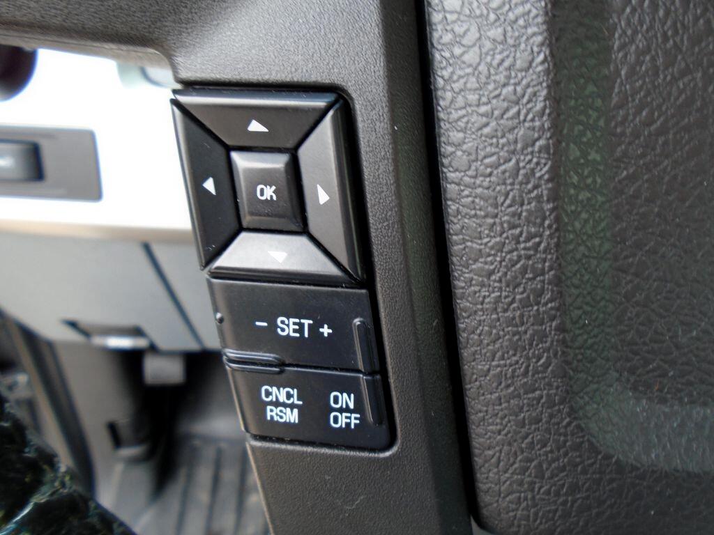 Ford F-150 XL SuperCrew 5.5-ft. Bed 4WD 2013