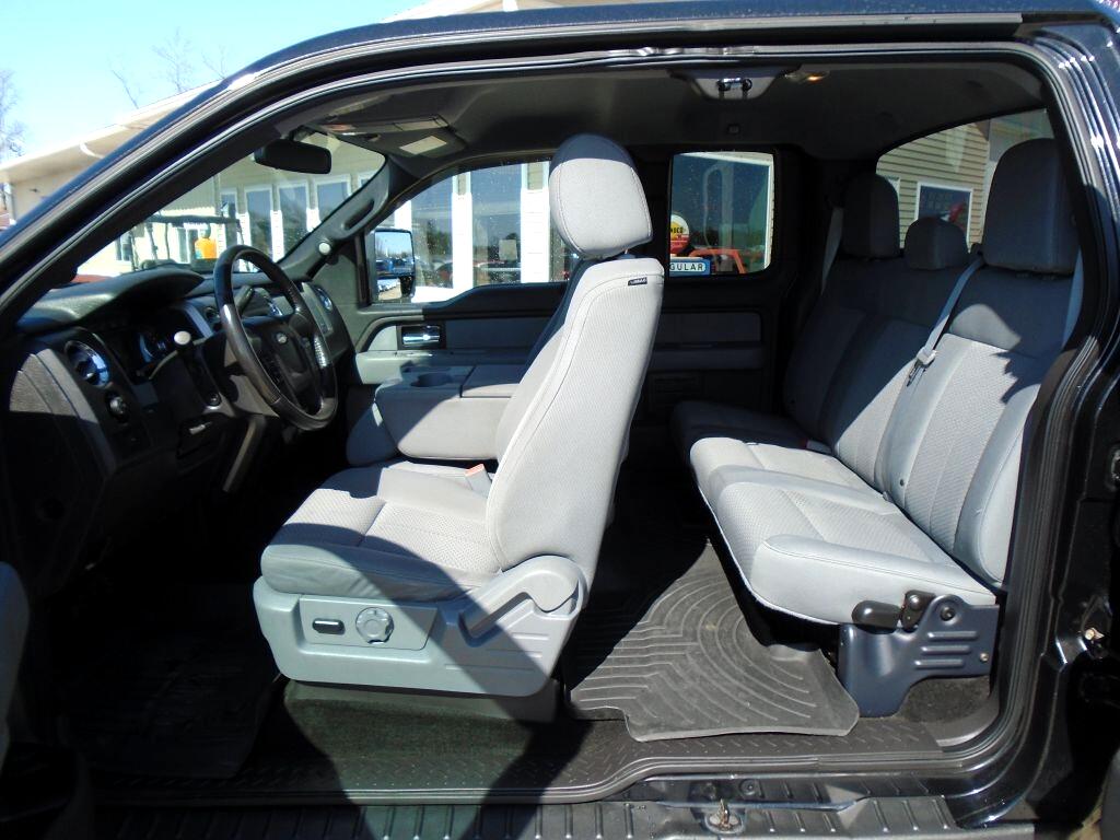 Ford F-150 XL SuperCab 8-ft. Bed 4WD 2013