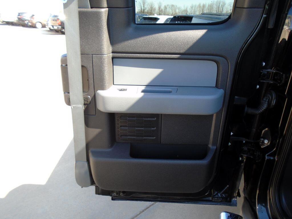Ford F-150 XL SuperCab 8-ft. Bed 4WD 2013
