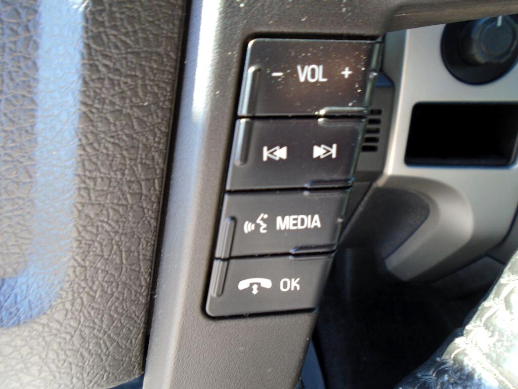 Ford F-150 XL SuperCab 8-ft. Bed 4WD 2013