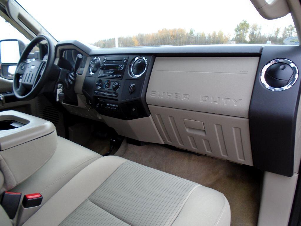 Ford F-250 SD XL Crew Cab 4WD 2008
