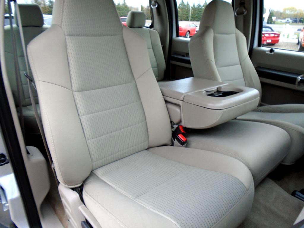 Ford F-250 SD XL Crew Cab 4WD 2008