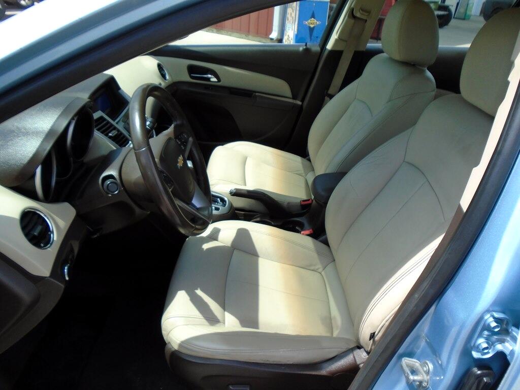 Chevrolet Cruze 2LT 2011