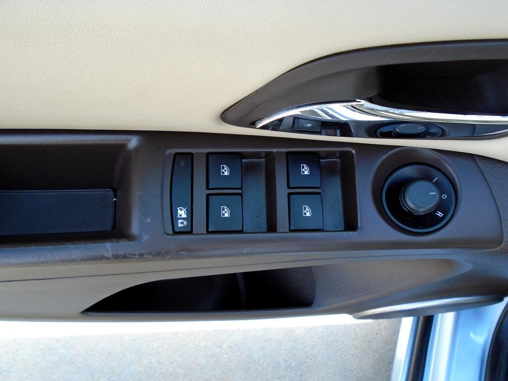 Chevrolet Cruze 2LT 2011