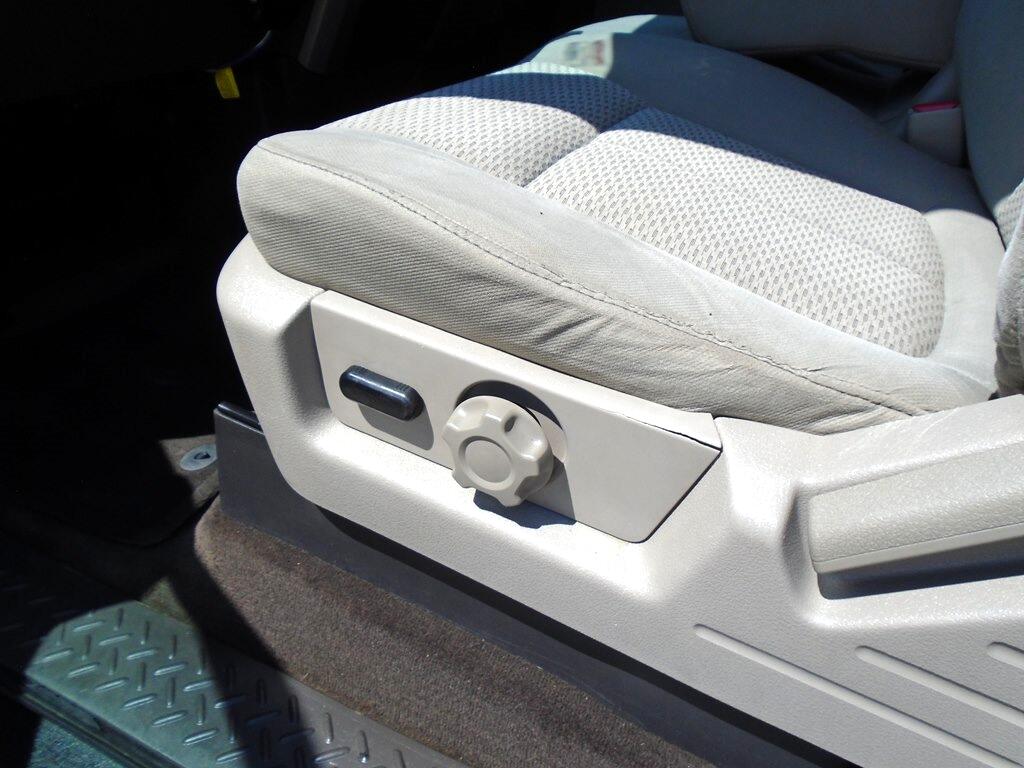 Ford F-150 XL SuperCab 6.5-ft. Bed 4WD 2009
