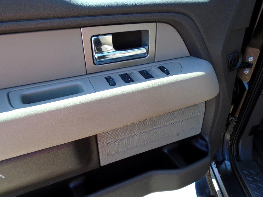 Ford F-150 XL SuperCab 6.5-ft. Bed 4WD 2009