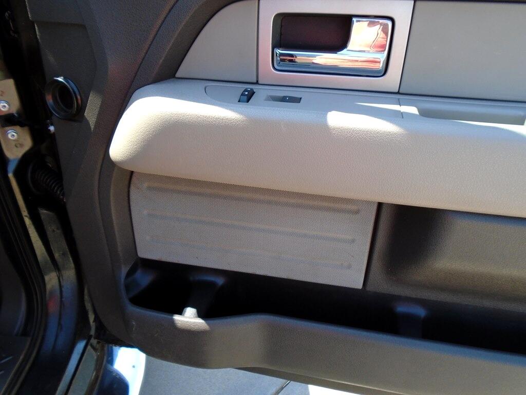 Ford F-150 XL SuperCab 6.5-ft. Bed 4WD 2009