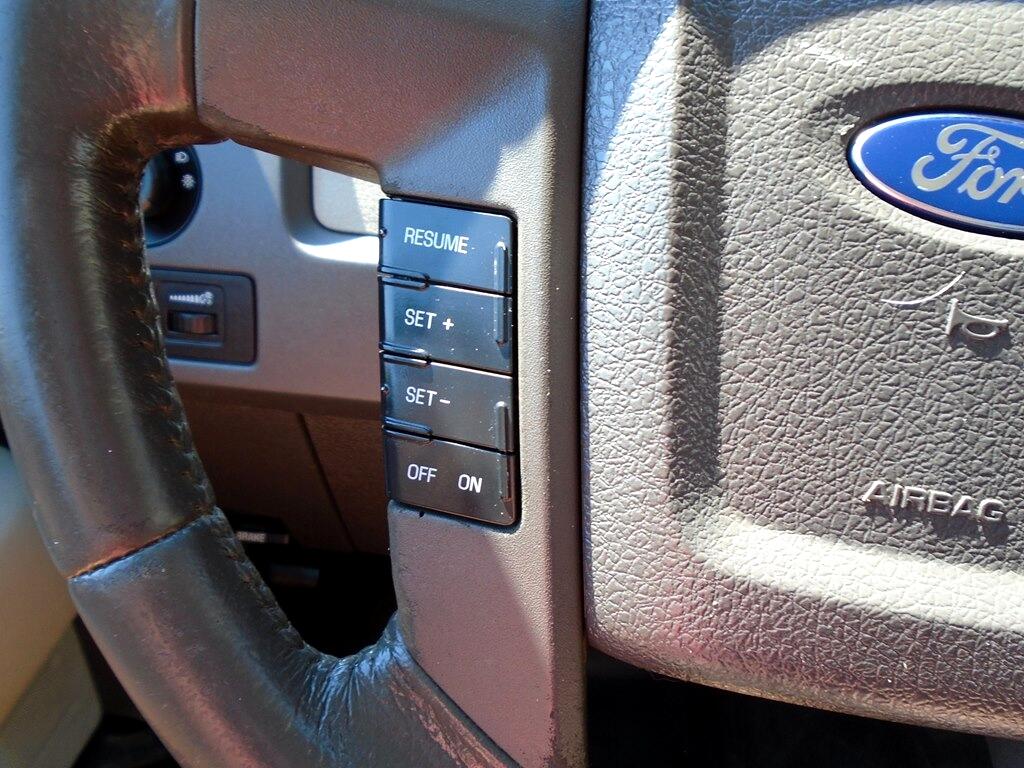 Ford F-150 XL SuperCab 6.5-ft. Bed 4WD 2009