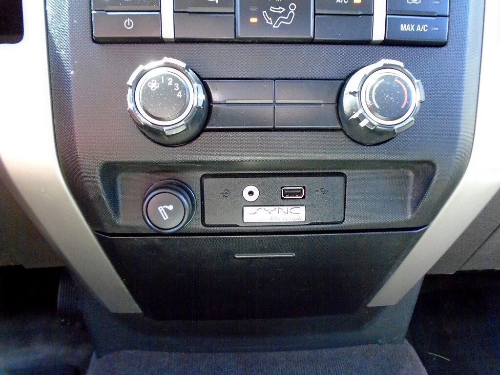 Ford F-150 XL SuperCab 6.5-ft. Bed 4WD 2009