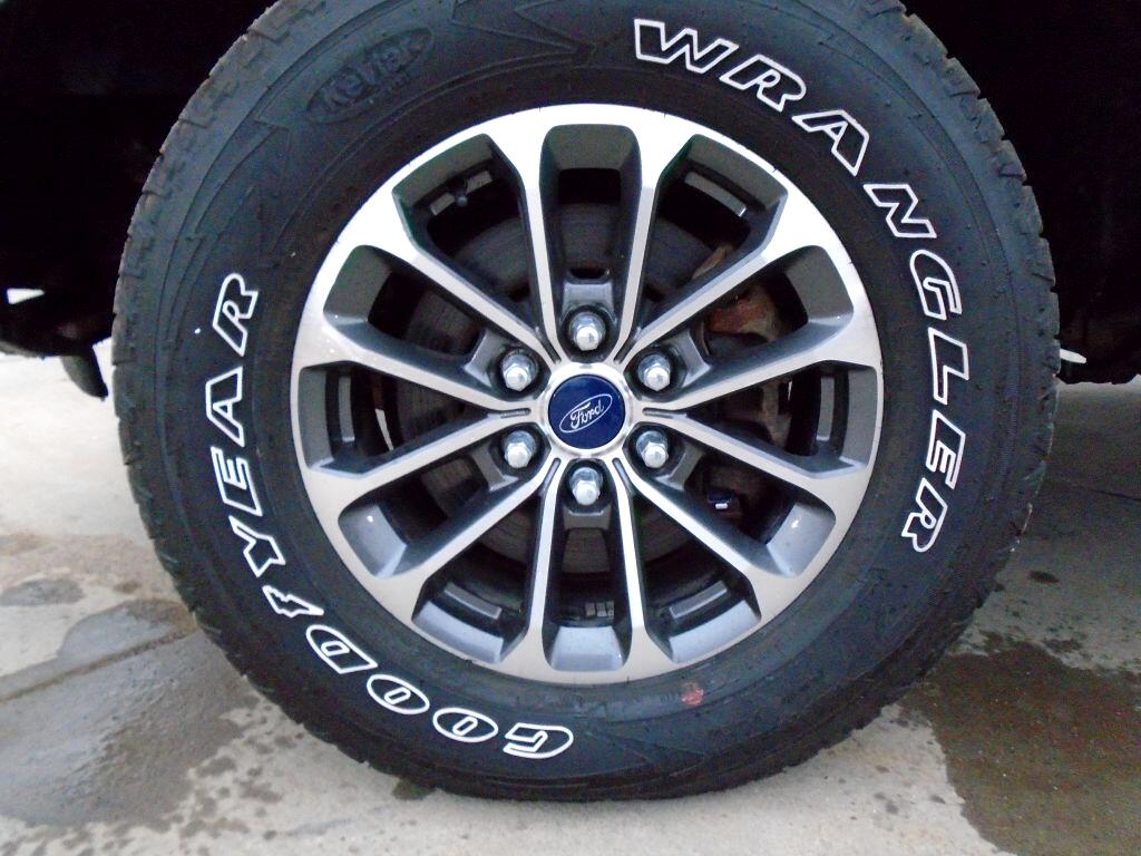 Ford F-150 XL SuperCrew 5.5-ft. Bed 4WD 2014