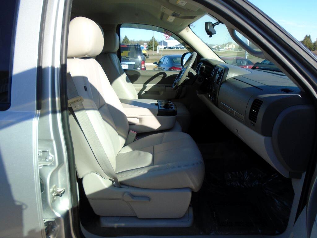 GMC Sierra 1500 SLE Crew Cab 4WD 2011