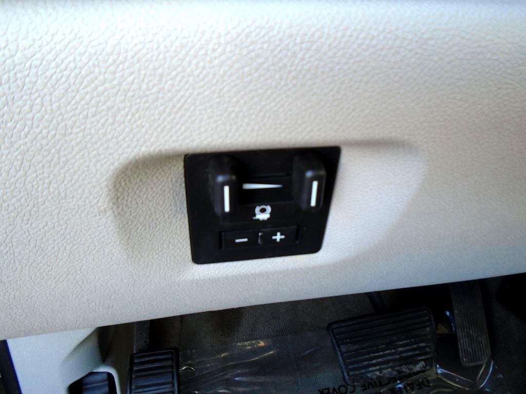 GMC Sierra 1500 SLE Crew Cab 4WD 2011