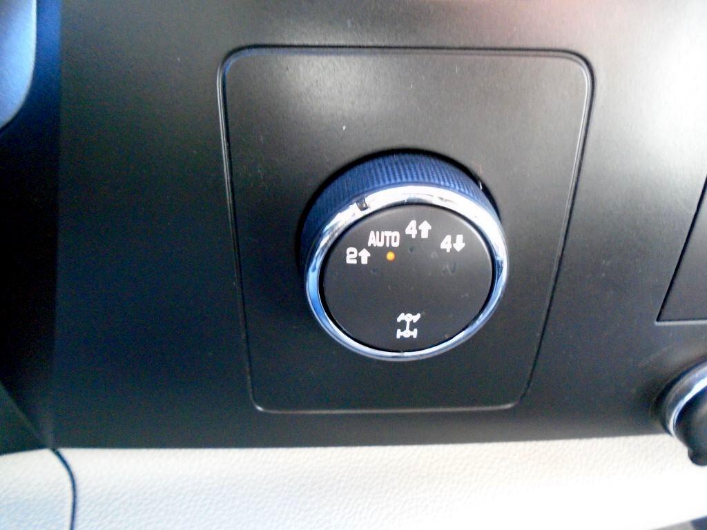 GMC Sierra 1500 SLE Crew Cab 4WD 2011