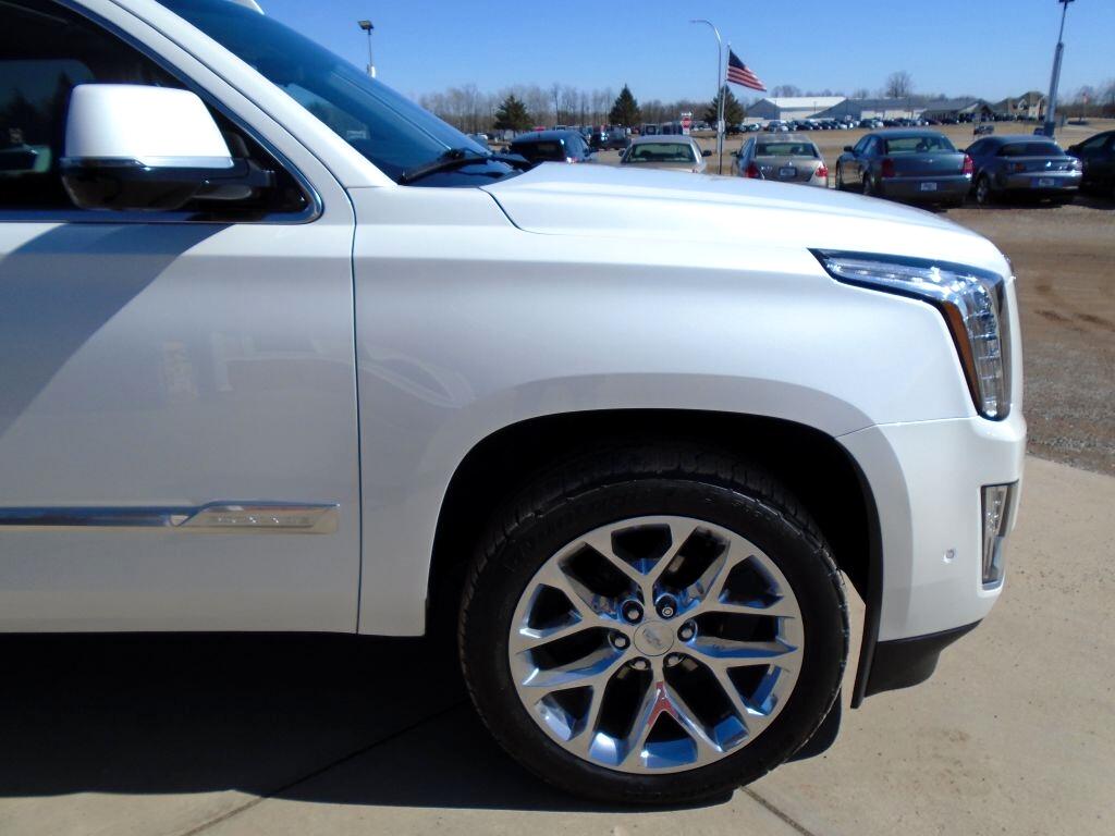 Cadillac Escalade ESV Premium 4WD 2017