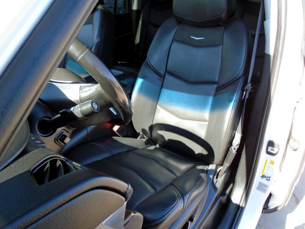 Cadillac Escalade ESV Premium 4WD 2017