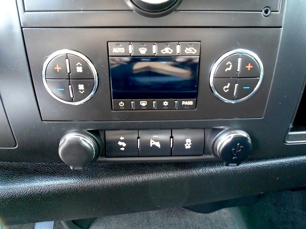 GMC Sierra 1500 SLE Crew Cab 4WD 2013