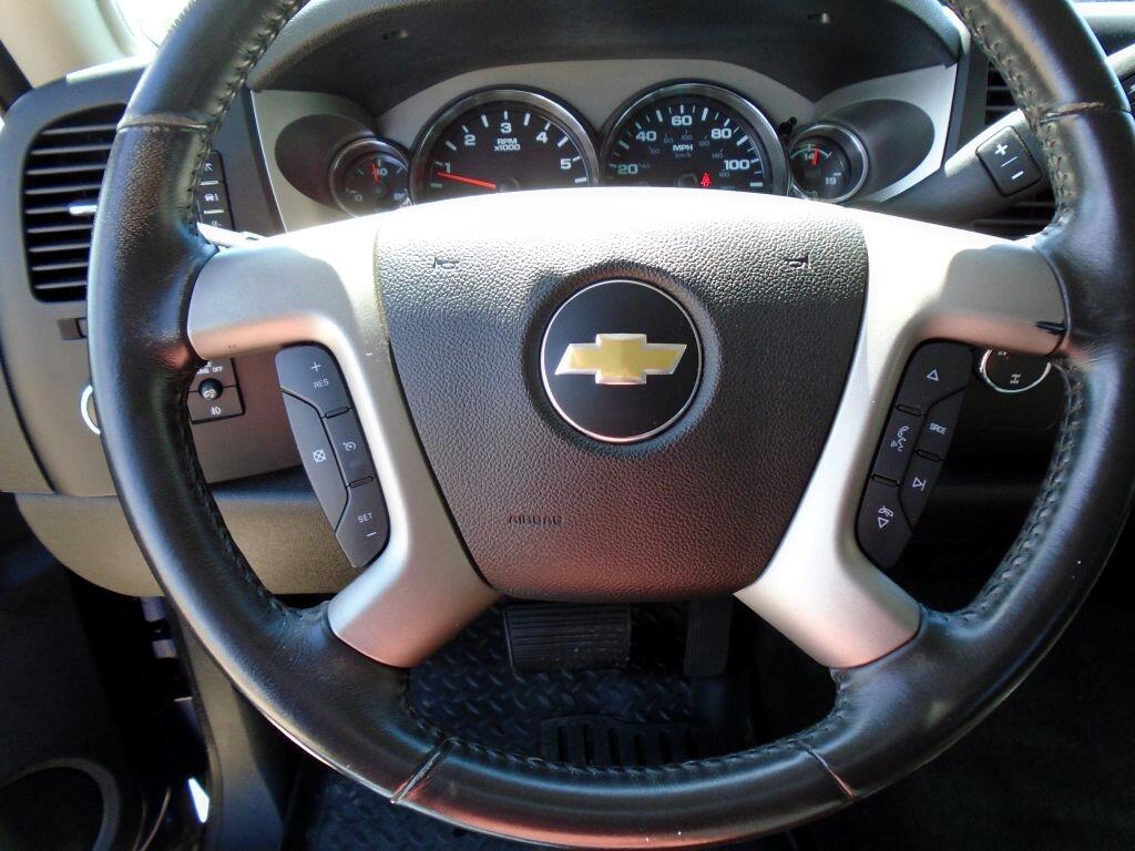 Chevrolet Silverado 1500 LT Crew Cab 4WD 2013