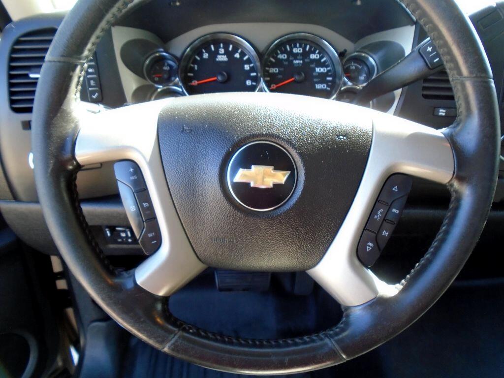 Chevrolet Silverado 1500 LT Crew Cab 4WD 2013
