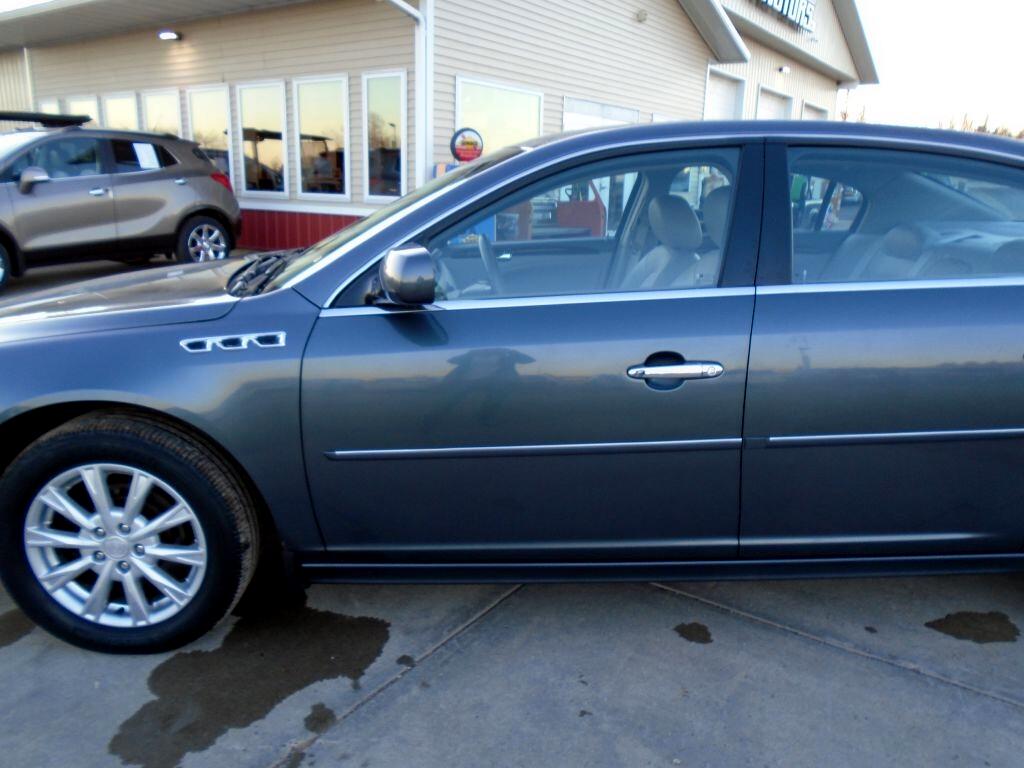 Buick Lucerne CXL 2011