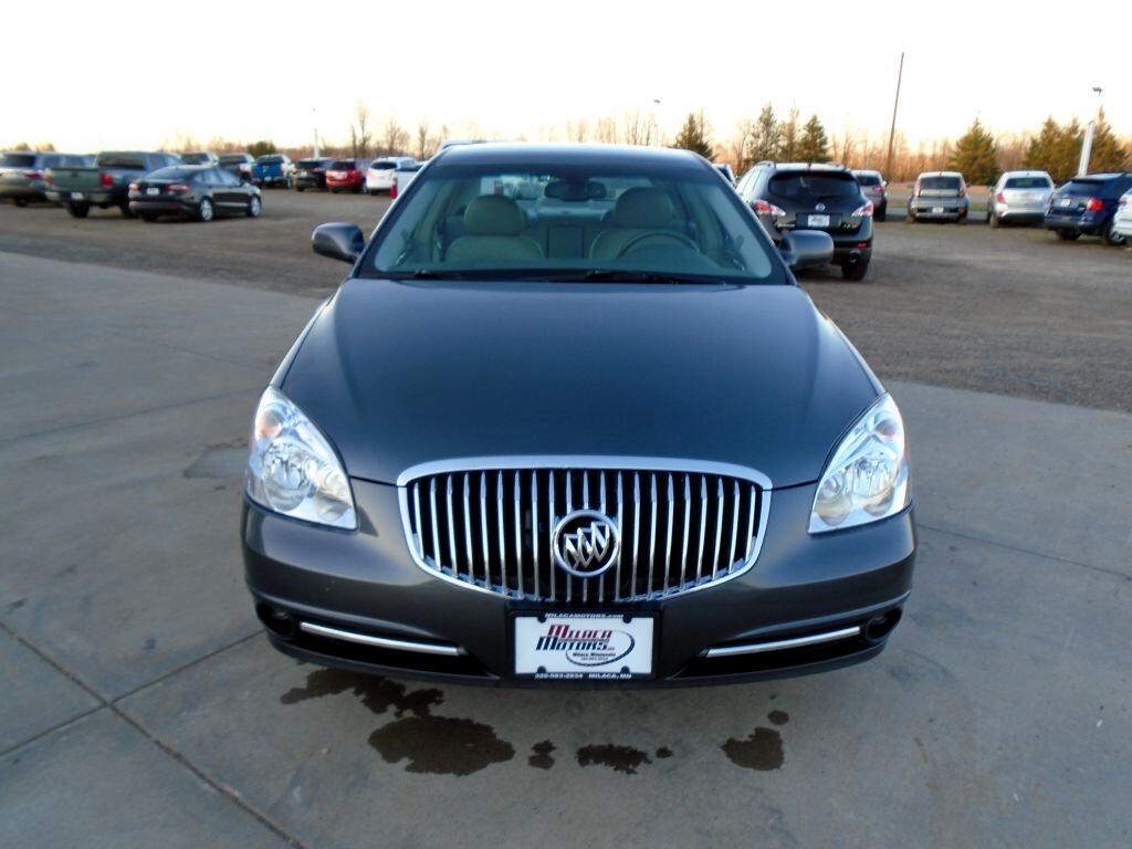 Buick Lucerne CXL 2011