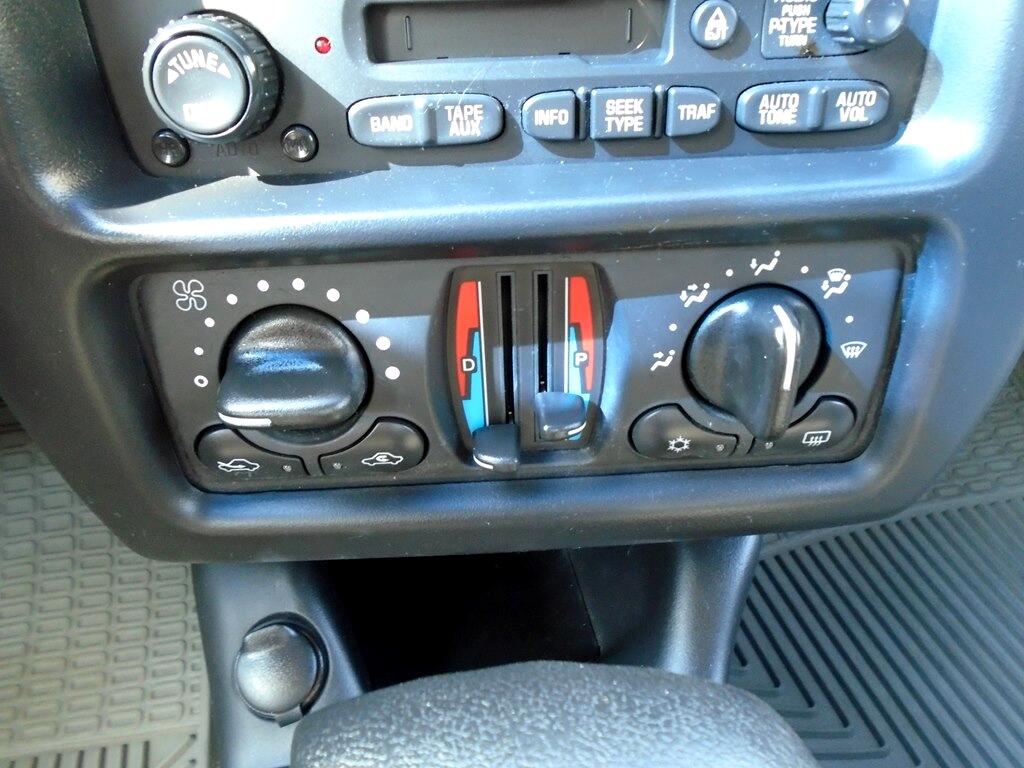 Chevrolet Monte Carlo LS 2004