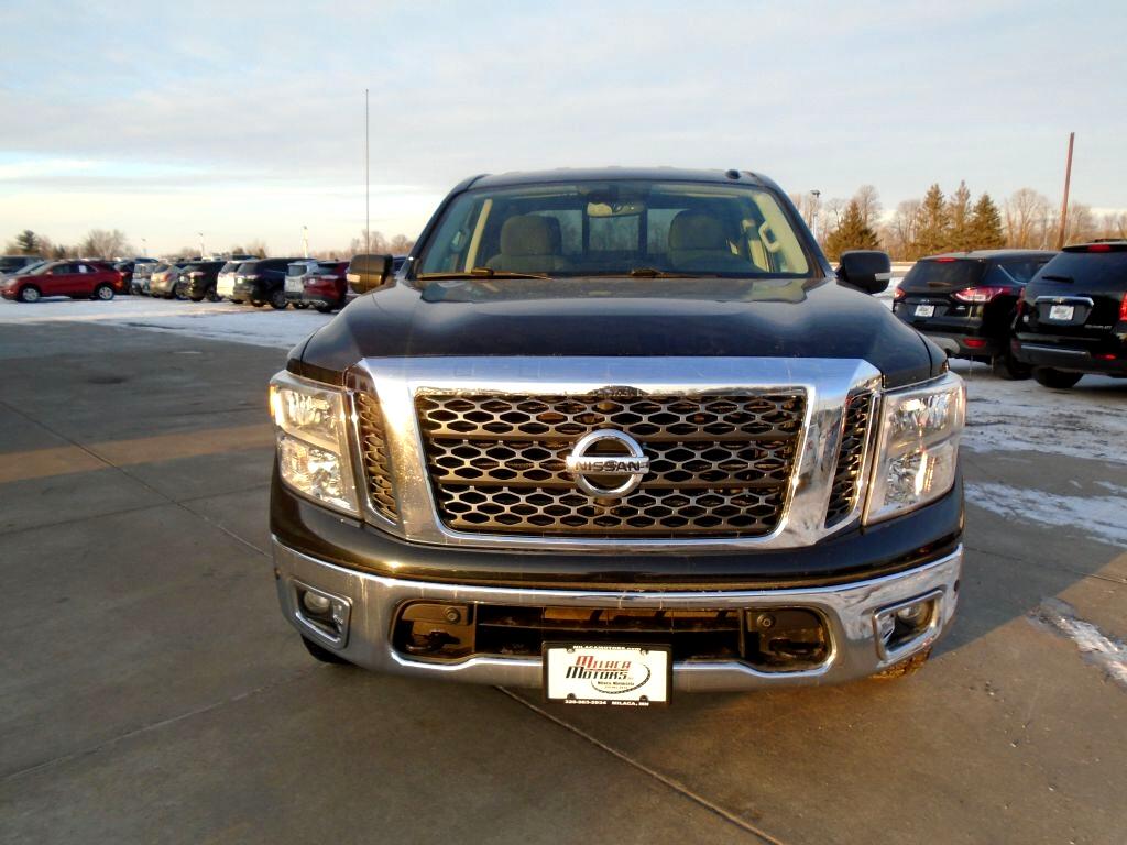 Nissan Titan SV Crew Cab 4WD 2017