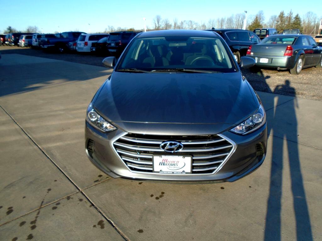 Hyundai Elantra SE 6AT 2018