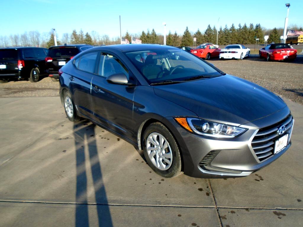 Hyundai Elantra SE 6AT 2018