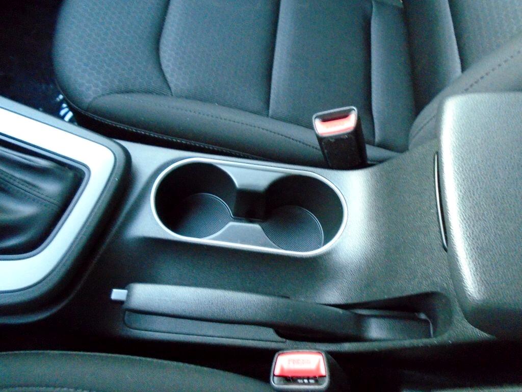 Hyundai Elantra SE 6AT 2018