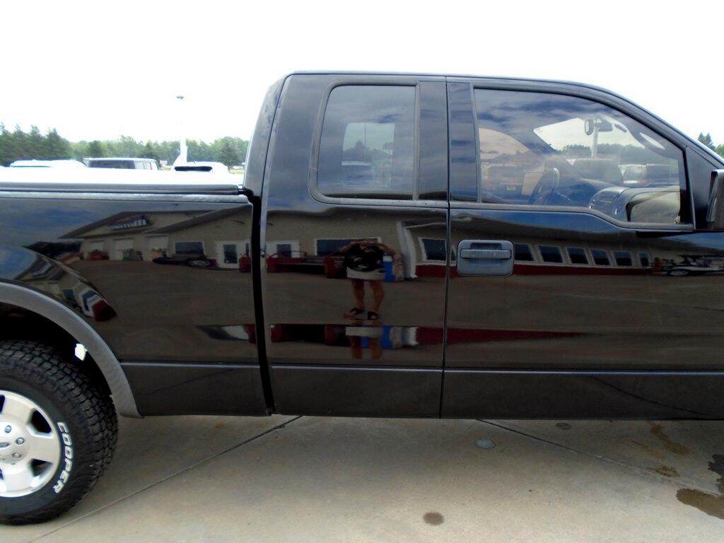 Ford F-150 XL SuperCab 4WD 2004