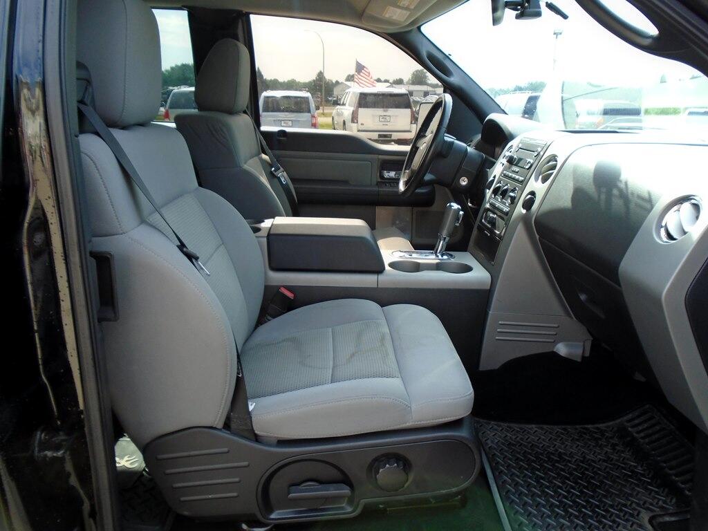 Ford F-150 XL SuperCab 4WD 2004
