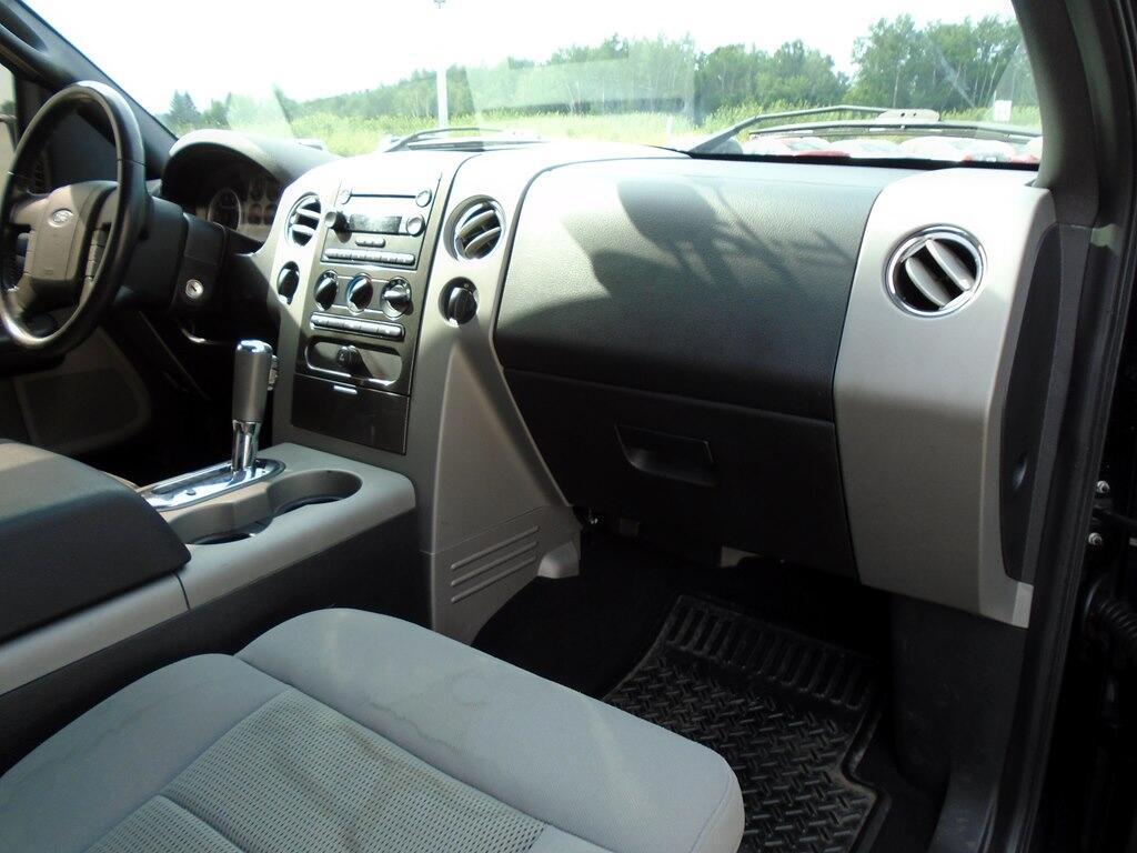 Ford F-150 XL SuperCab 4WD 2004