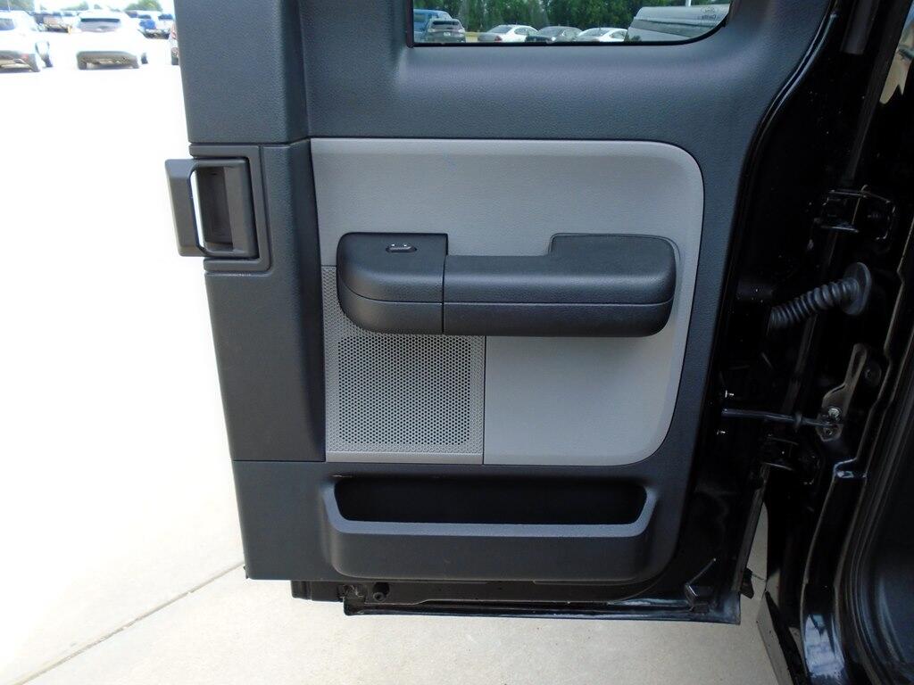 Ford F-150 XL SuperCab 4WD 2004