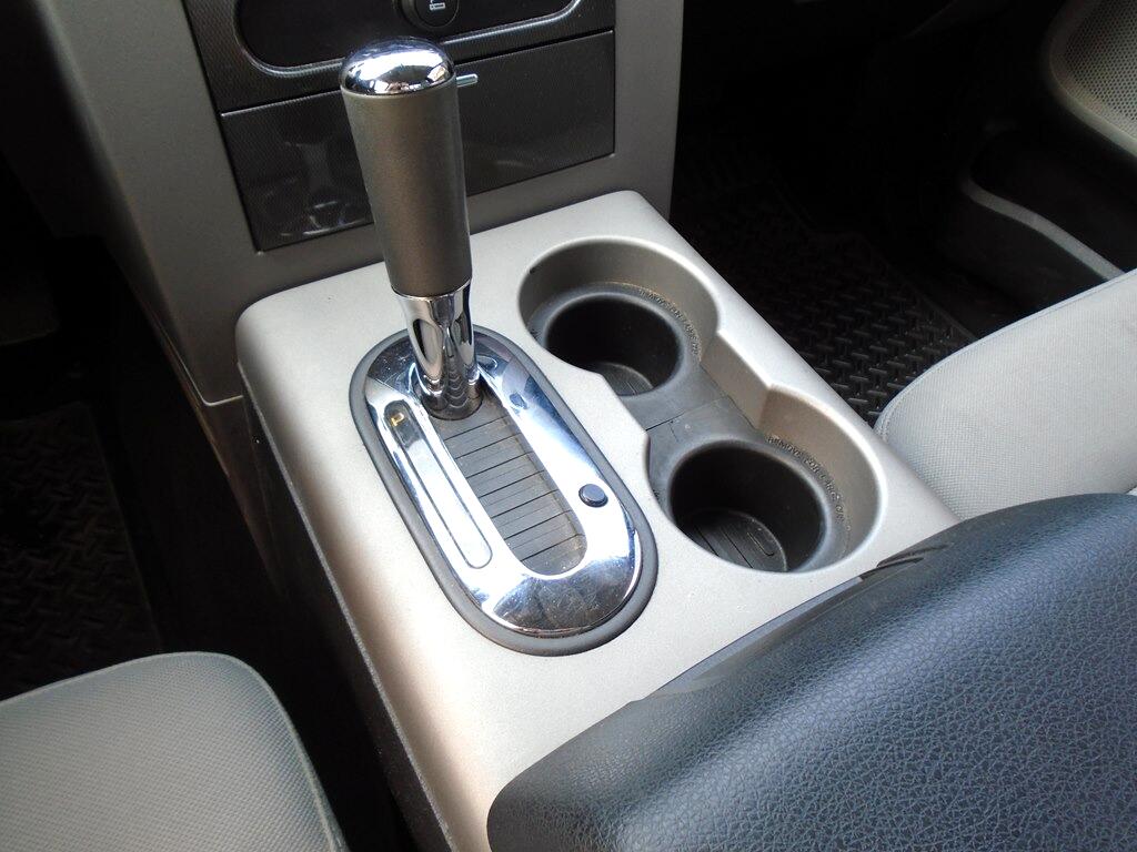 Ford F-150 XL SuperCab 4WD 2004