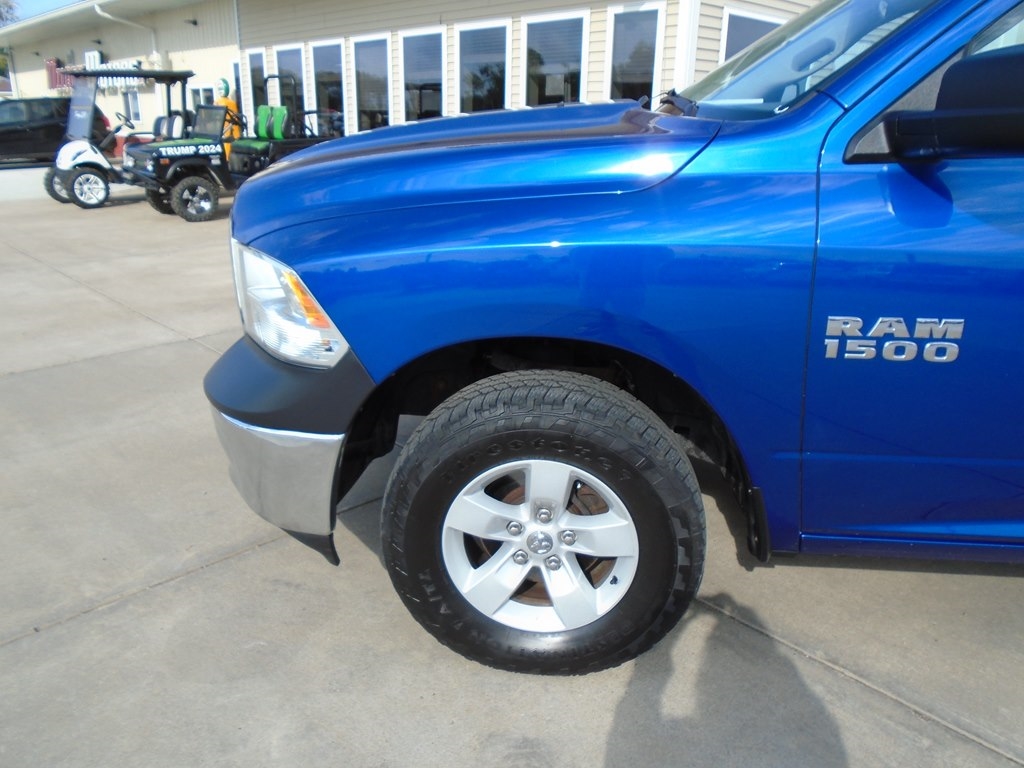 RAM 1500 Tradesman Regular Cab LWB 4WD 2017