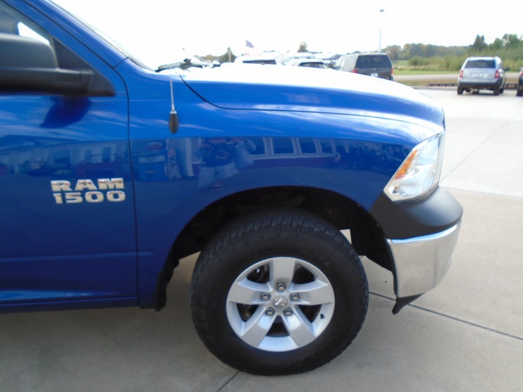 RAM 1500 Tradesman Regular Cab LWB 4WD 2017