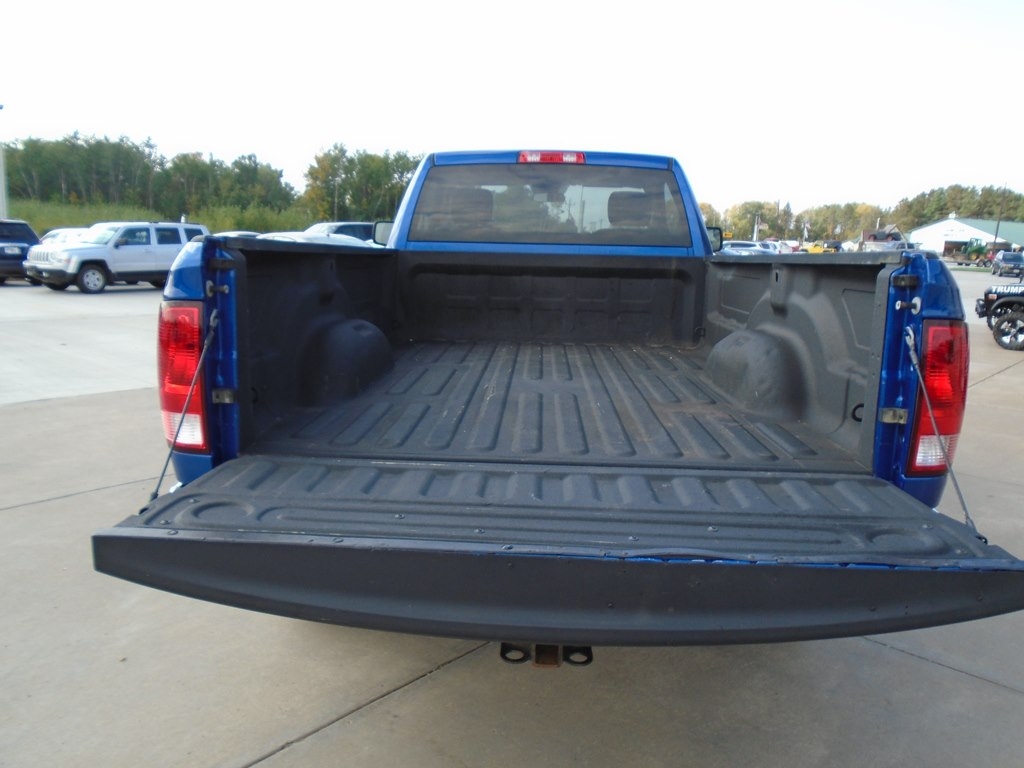 RAM 1500 Tradesman Regular Cab LWB 4WD 2017