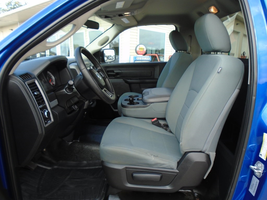 RAM 1500 Tradesman Regular Cab LWB 4WD 2017