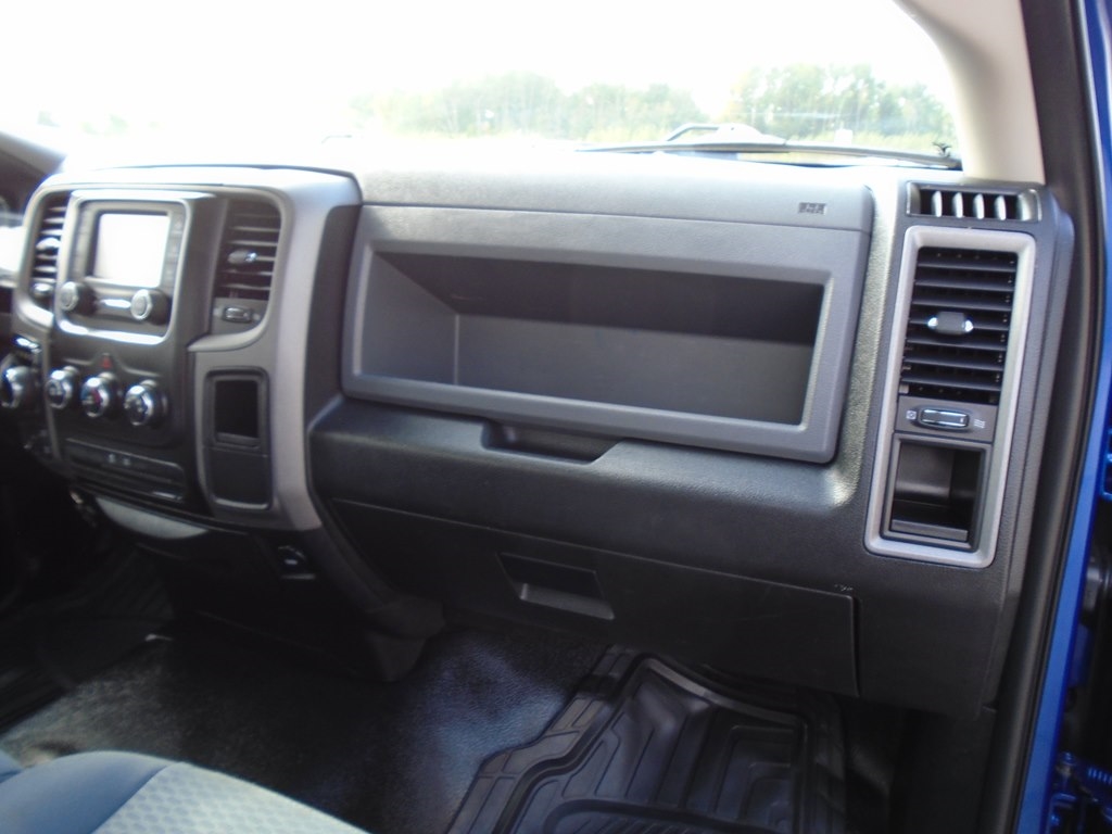 RAM 1500 Tradesman Regular Cab LWB 4WD 2017