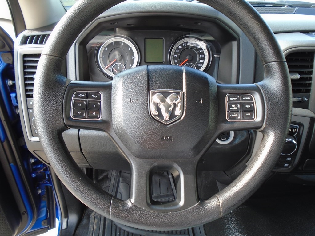 RAM 1500 Tradesman Regular Cab LWB 4WD 2017