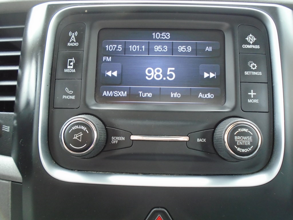 RAM 1500 Tradesman Regular Cab LWB 4WD 2017