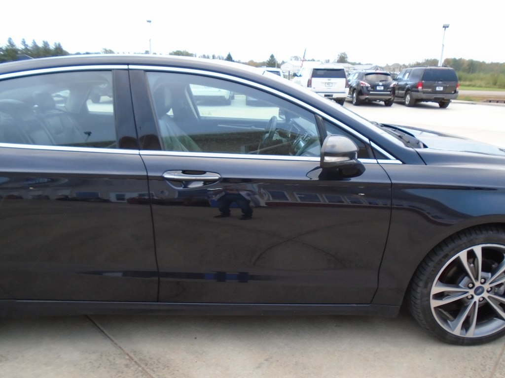 Ford Fusion Titanium AWD 2020