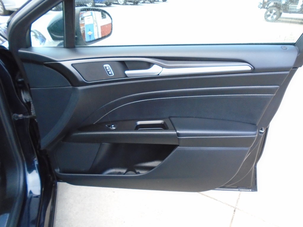 Ford Fusion Titanium AWD 2020