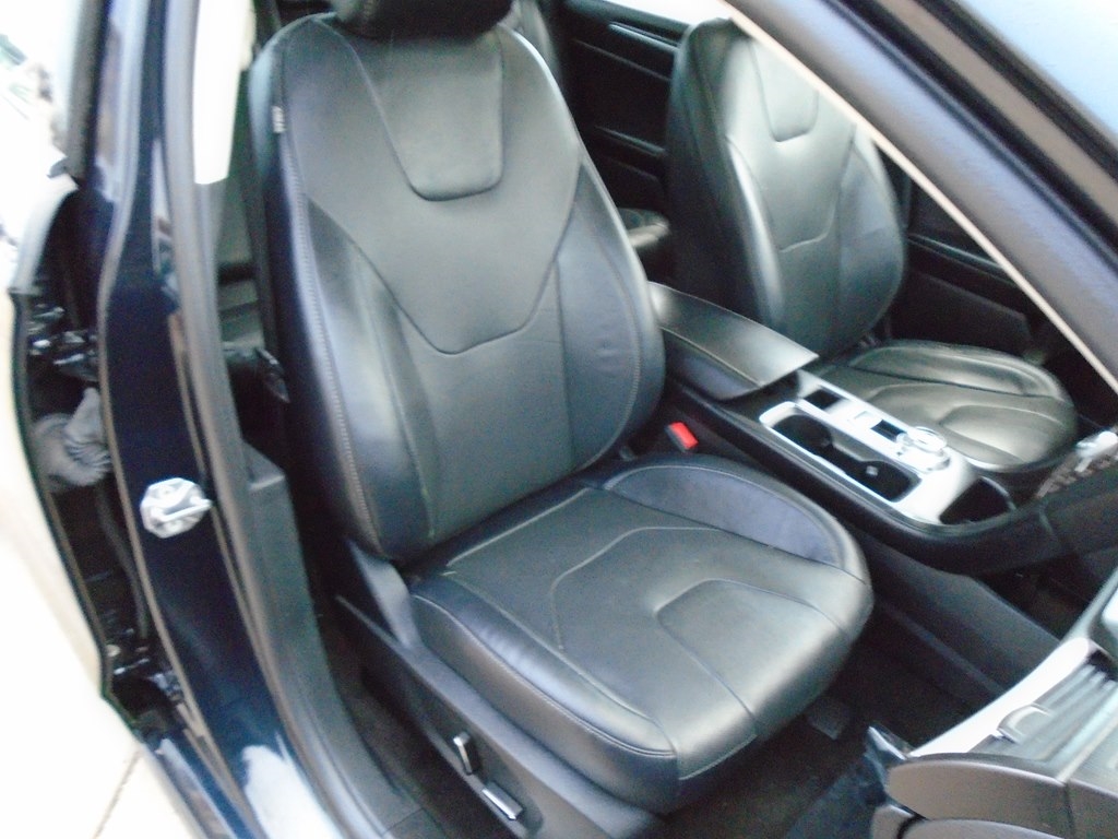 Ford Fusion Titanium AWD 2020