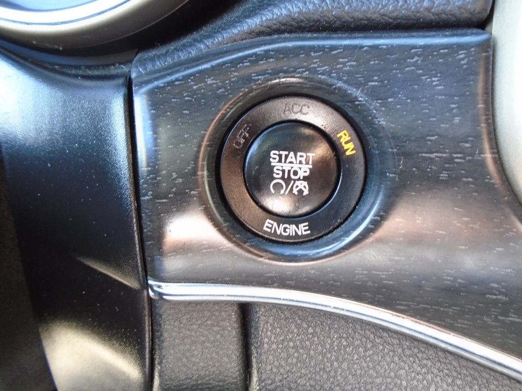 Jeep Grand Cherokee Limited 4WD 2015