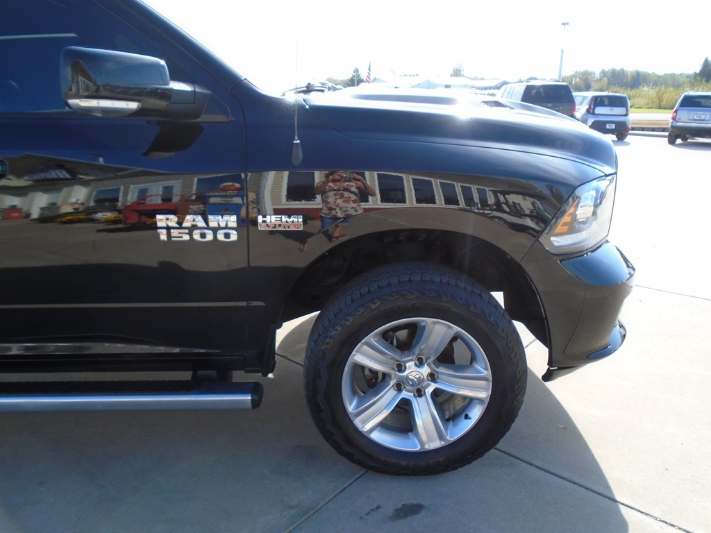 RAM 1500 Sport Crew Cab LWB 4WD 2014