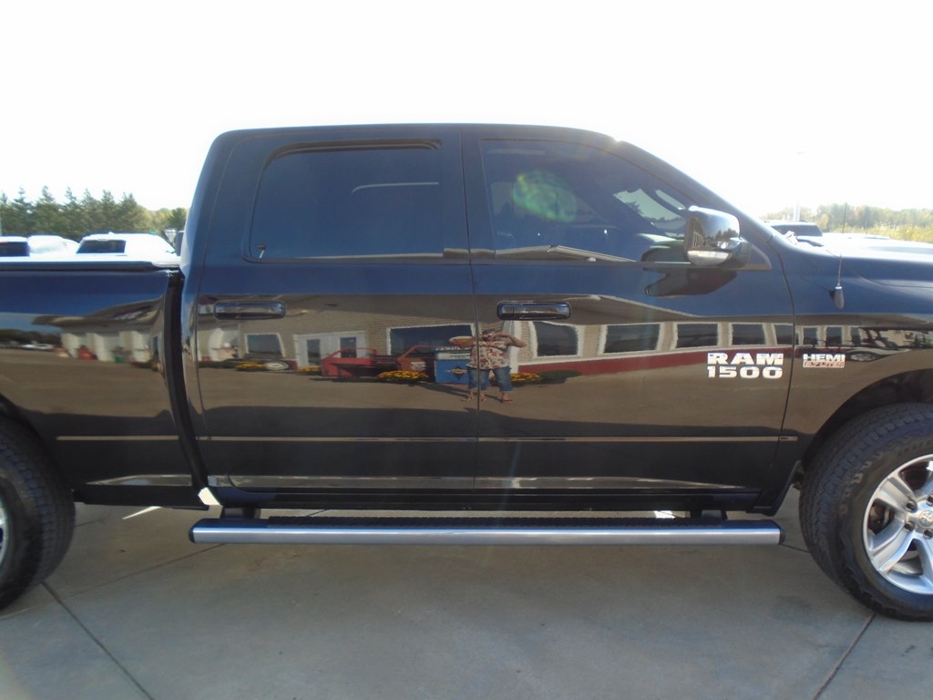 RAM 1500 Sport Crew Cab LWB 4WD 2014