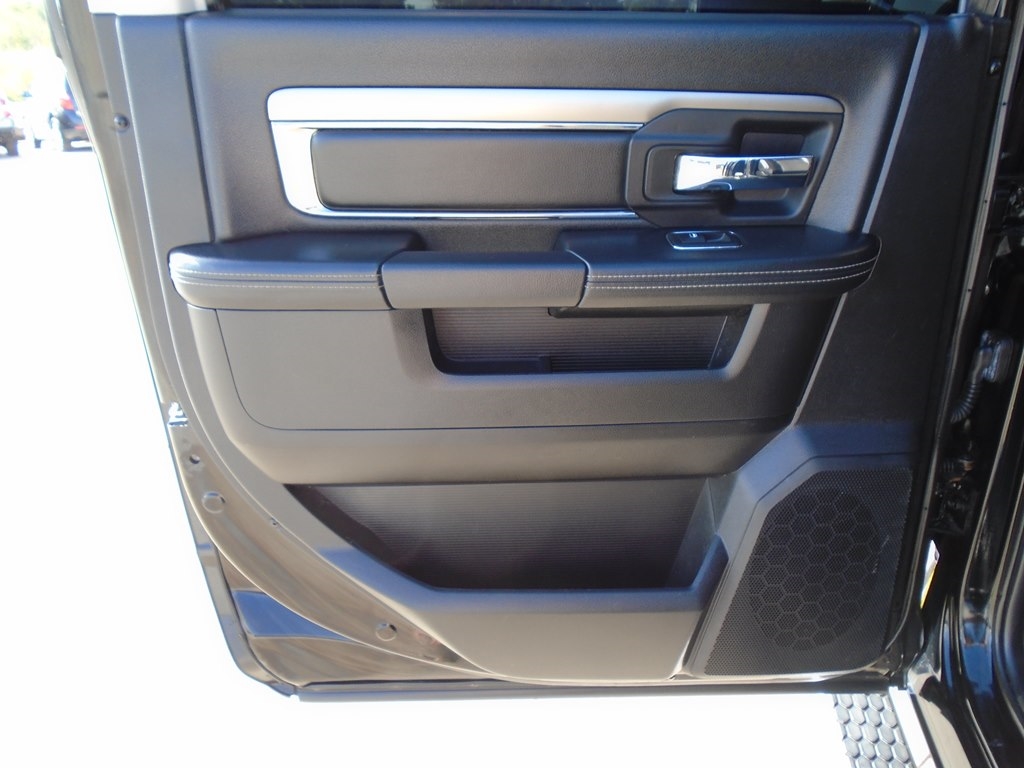 RAM 1500 Sport Crew Cab LWB 4WD 2014